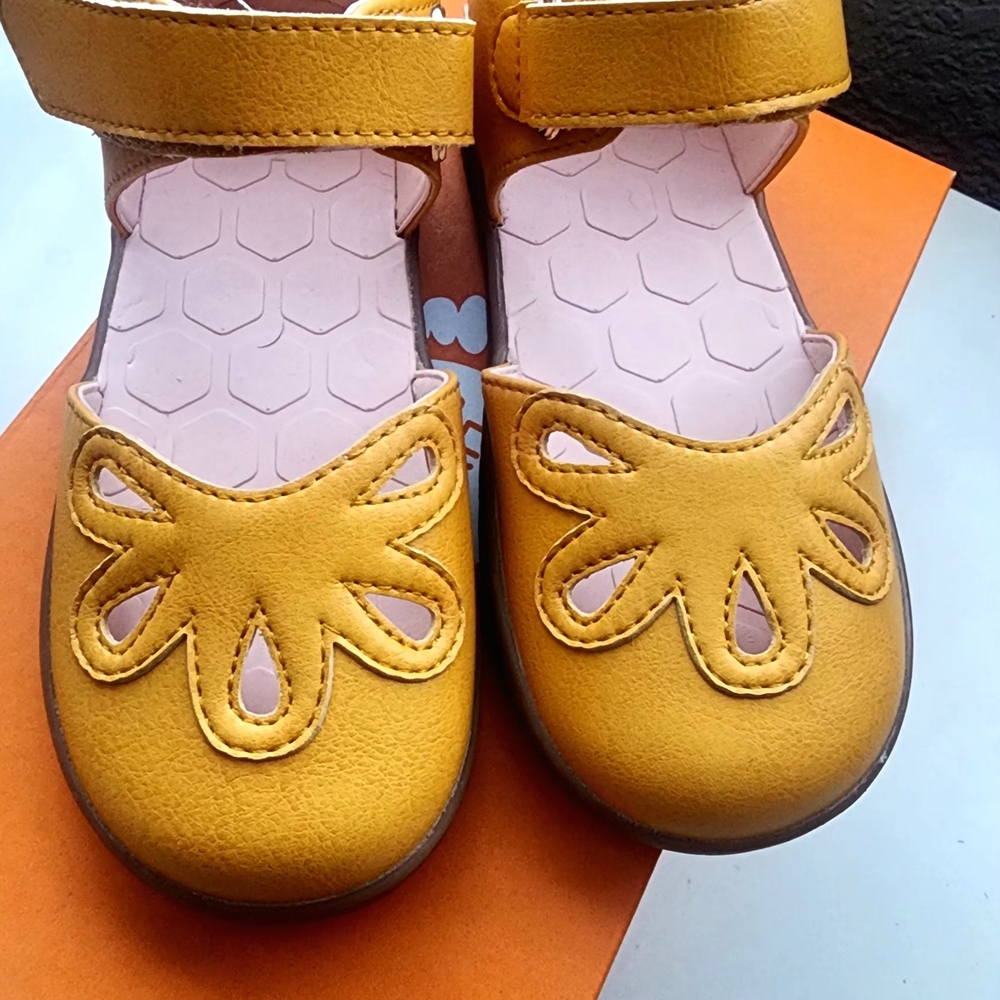 Livie & Luca Butterscotch Toddler Shoes Size 10